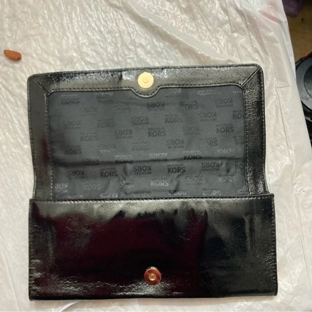 Michael kors black patent leather evening clutch bag